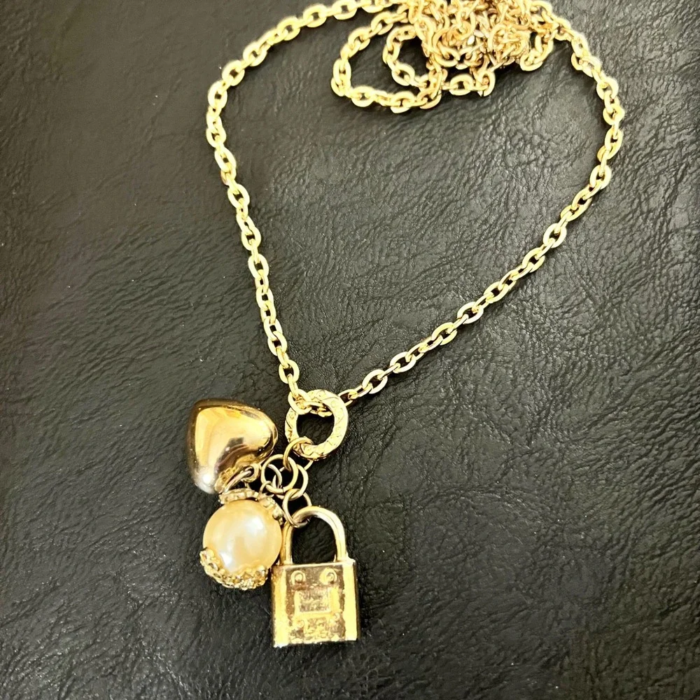 Gold Tone Heart Padlock Faux‎ Pearl Charm Necklace 36 Inch Long Coquette Y2K